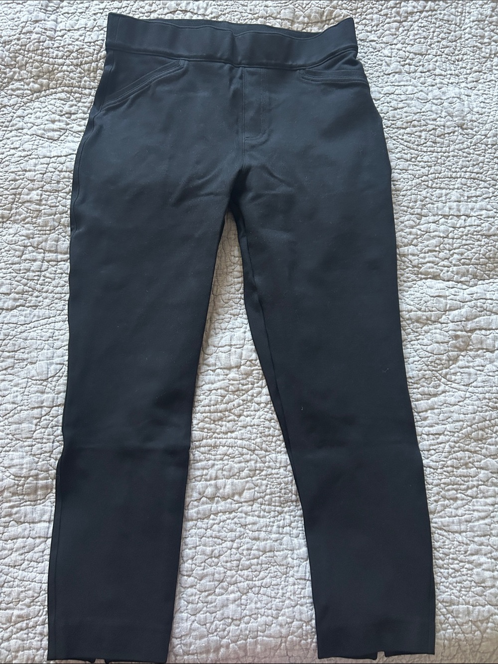 SPANX Black Cropped Performance Leggings